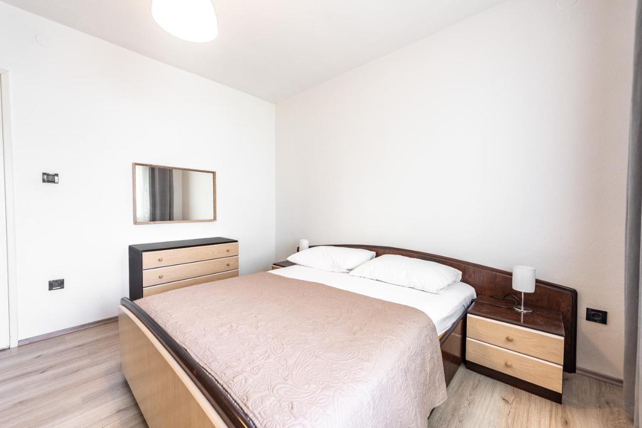 Apartment Lili Pag Town